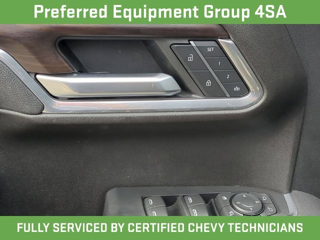 Used 2025 Silver GMC SLT image 21