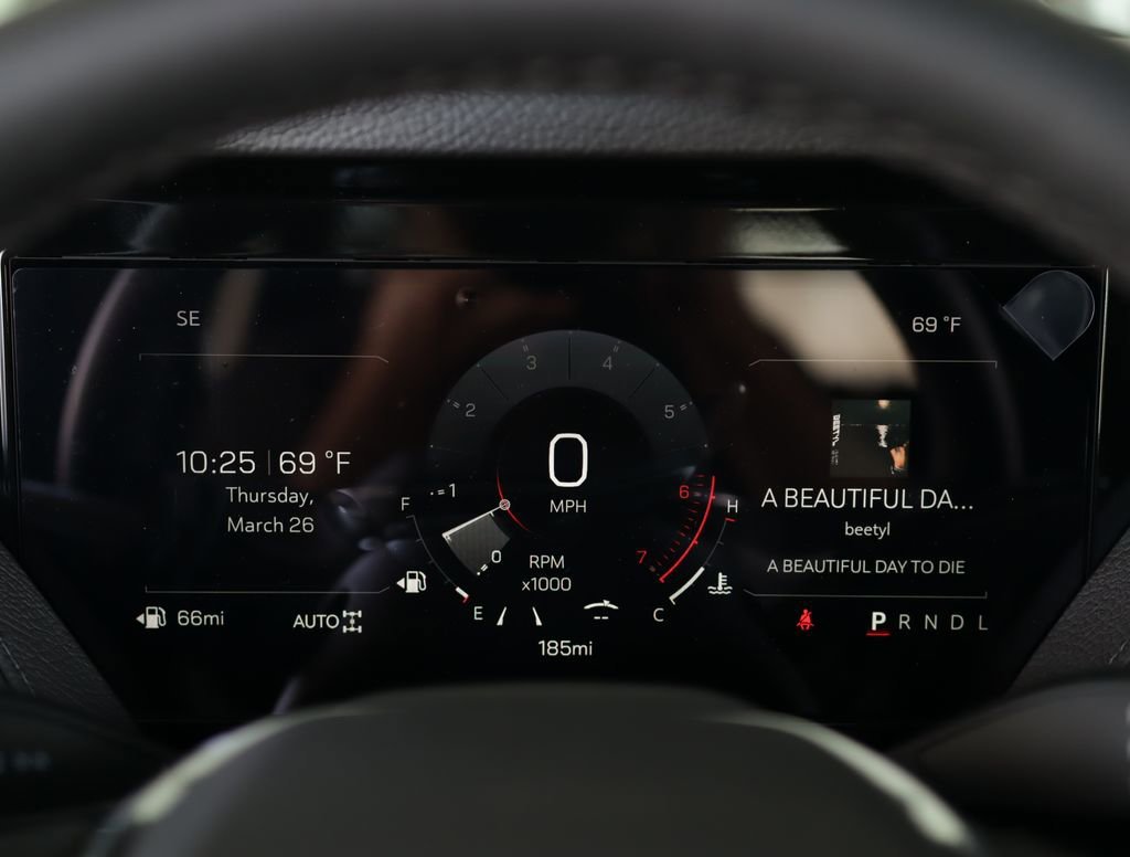 2026 GMC Yukon Denali - Photo 13