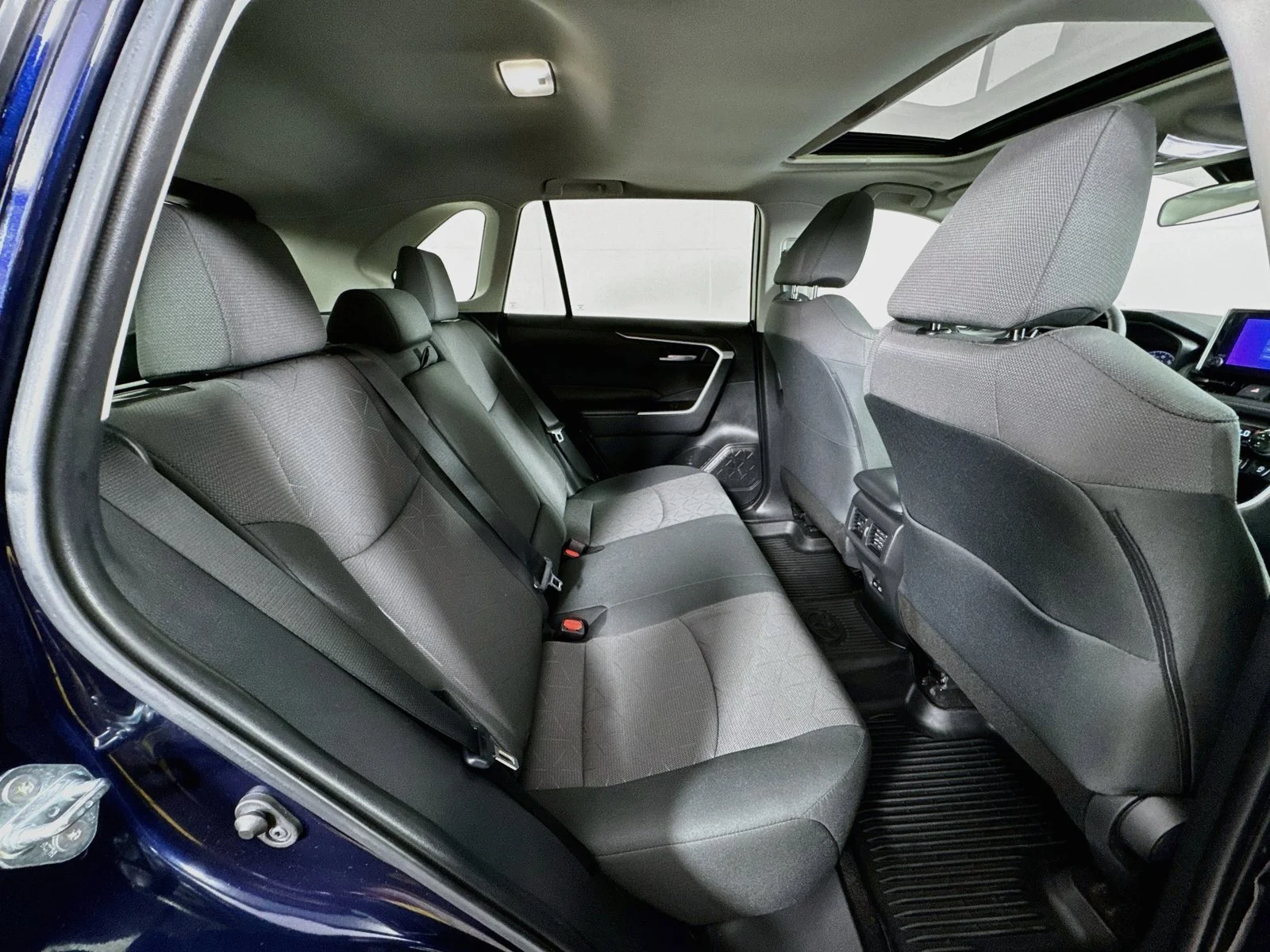 Certified Used 2024  Toyota XLE image 27