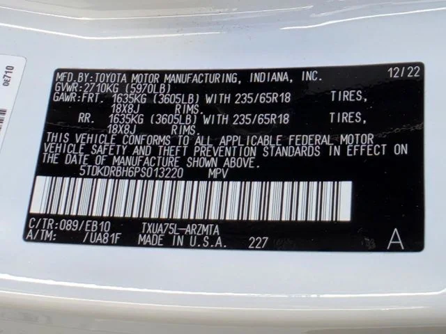 Used 2023 Beige Toyota XLE image 33