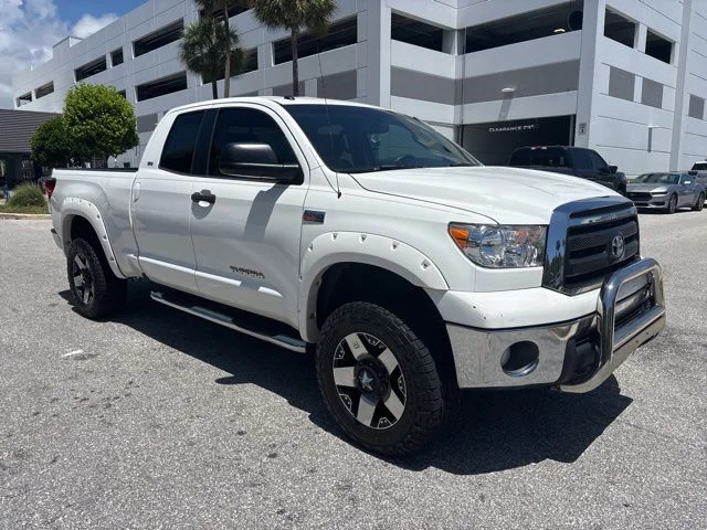 2013 Toyota Tundra 5.7 Auto 4WD FFV Tundra Grade Double Cab's photo