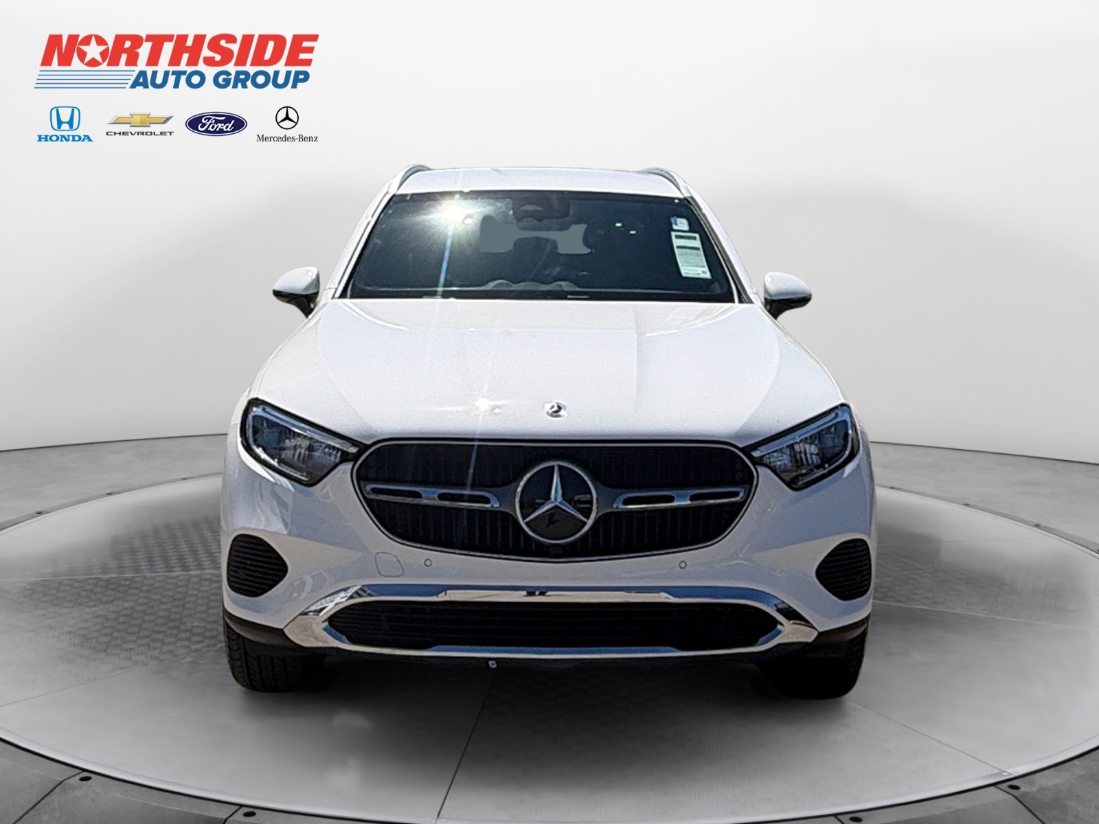 Certified Used 2026 Polar White Mercedes-Benz GLC 300 image 2