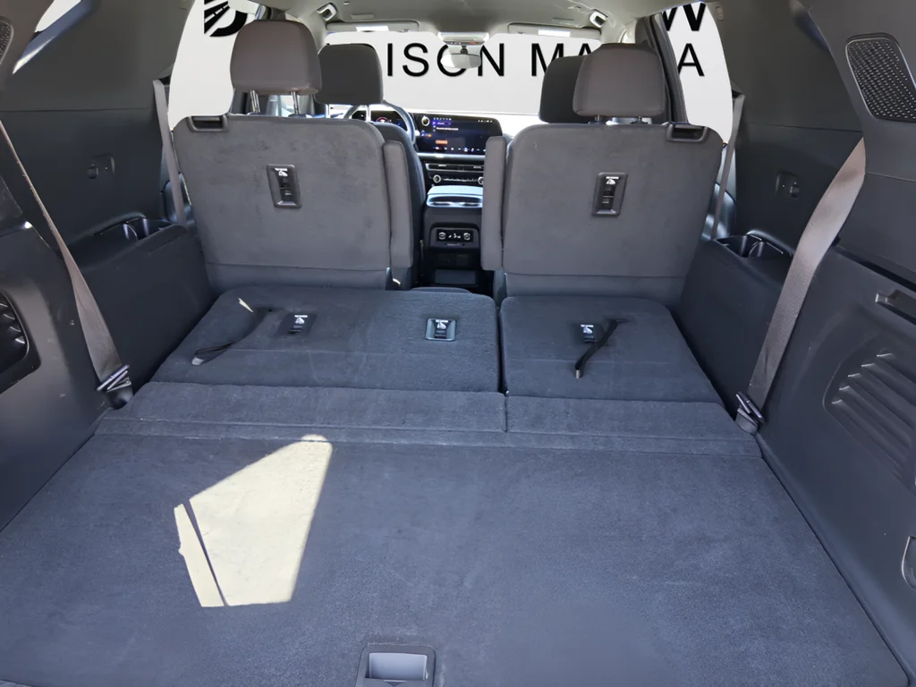 Used 2024 Gray Chevrolet LT image 13