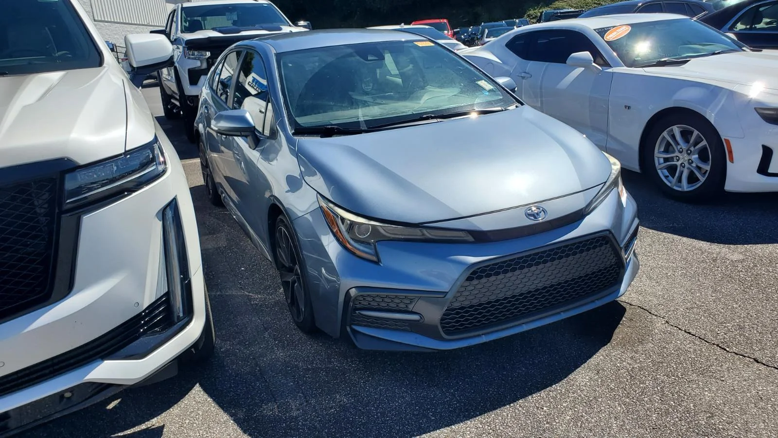 Used 2020 Celestite Toyota SE image 2