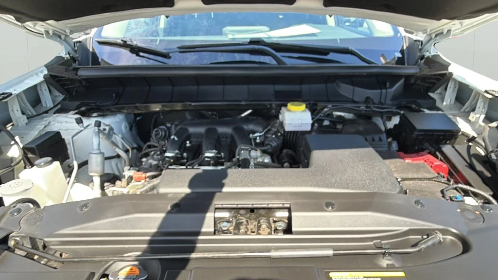 Used 2025 White Nissan SV image 9