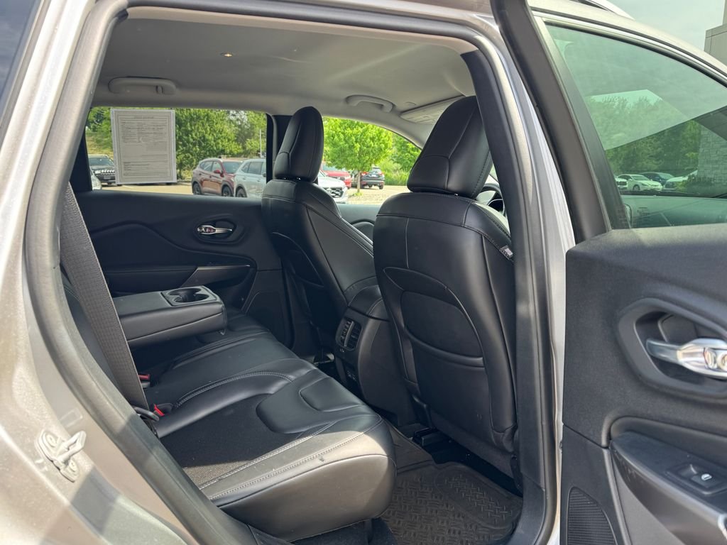 2021 Jeep Cherokee Latitude Plus - Photo 10