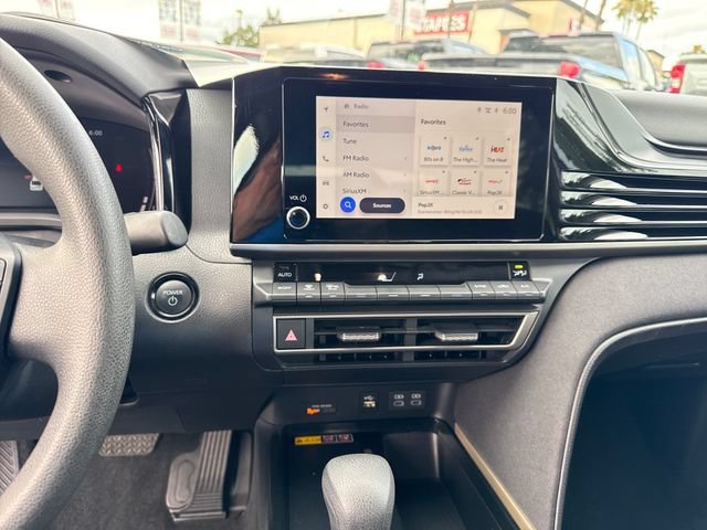 2025 Toyota Camry LE - Photo 17