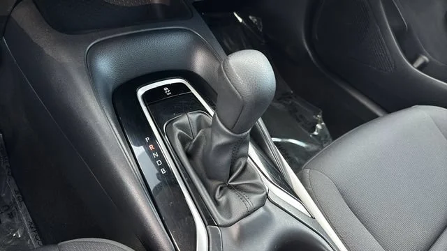 Used 2024  Toyota LE image 28