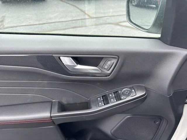 New 2026 Star White Metallic Tri-coat Ford ST-Line image 14