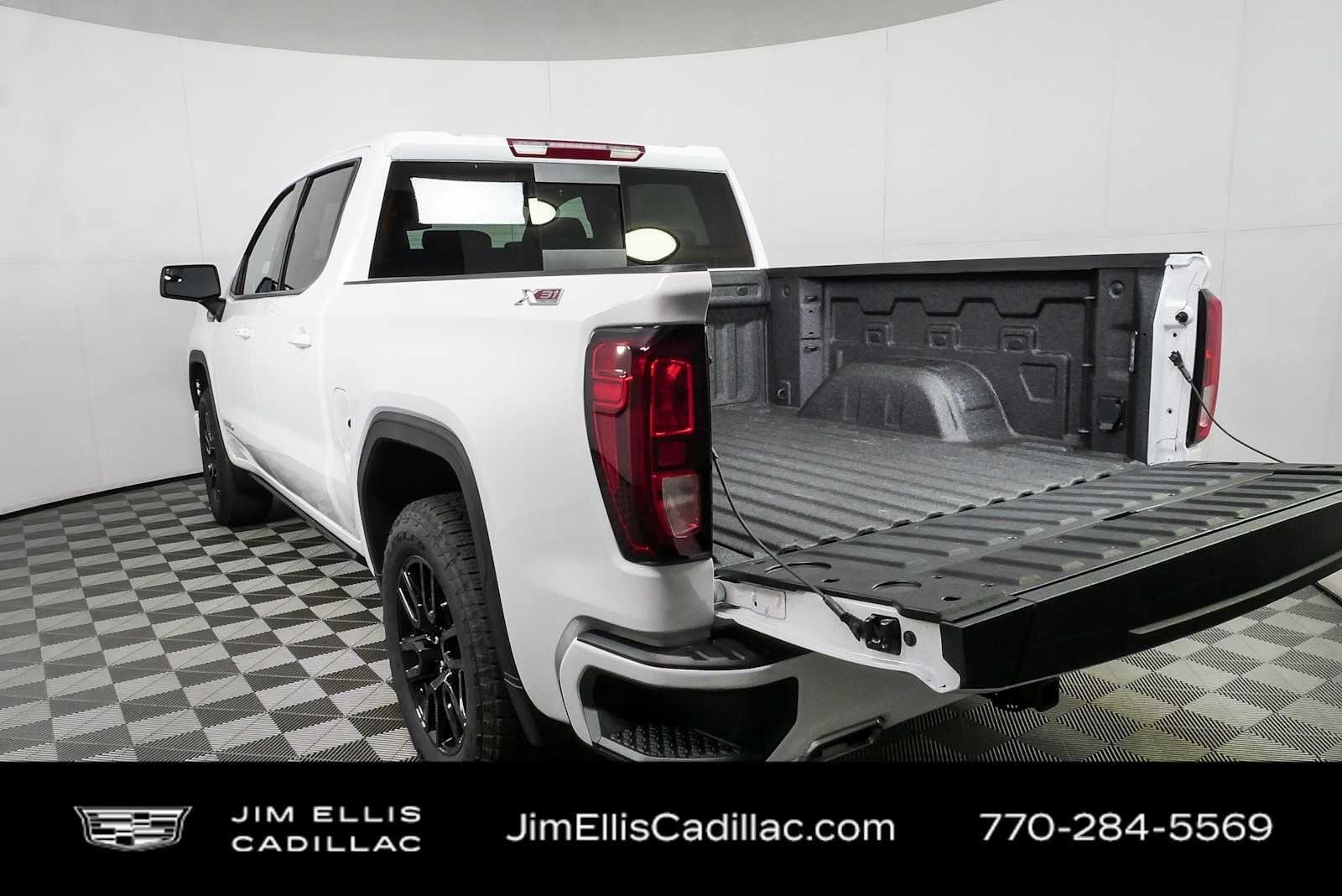 Used 2026 Summit White GMC Elevation image 31