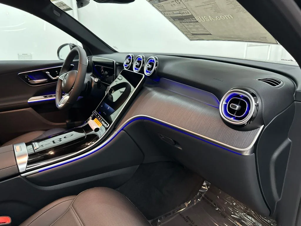 New 2026 Black Mercedes-Benz GLC 300 image 25