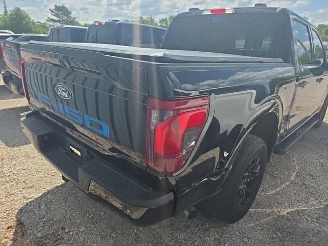 Used 2024 Agate Black Metallic Ford XLT image 3