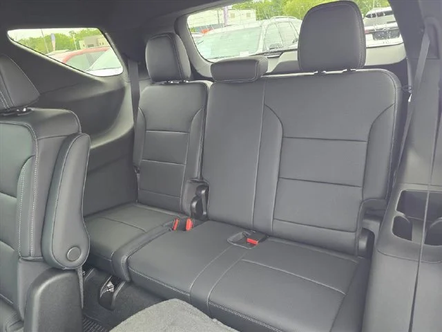 2027 Chevrolet Traverse LT - Photo 31