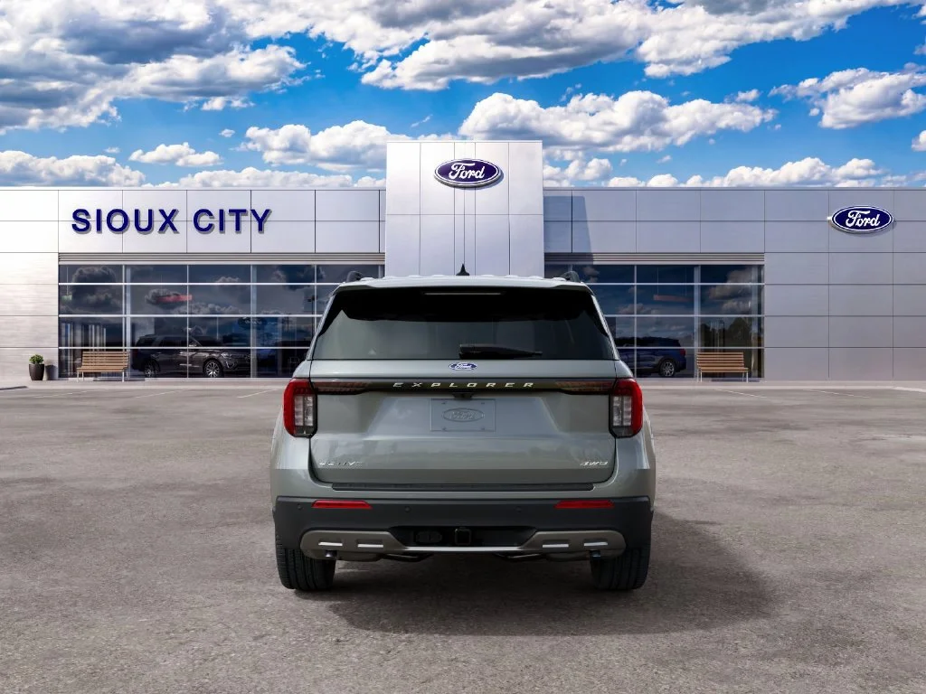 New 2027 Avalanche Gray Ford Active image 7