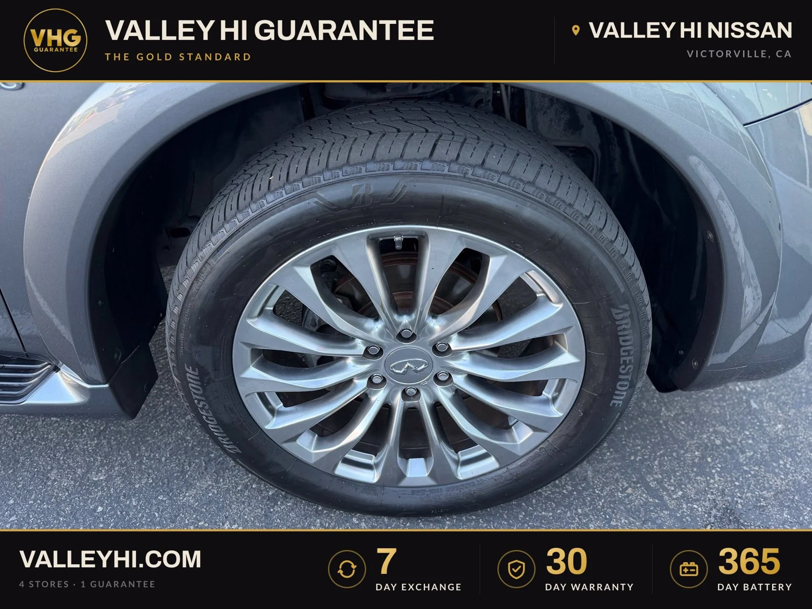 Used 2017 Gray INFINITI Base image 10