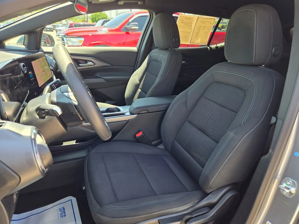 Used 2025 Gray Chevrolet LT image 15