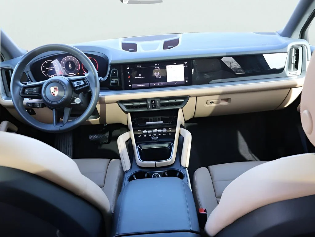 Used 2025 White Porsche  image 19