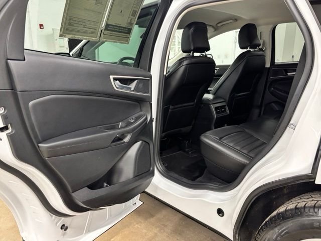 Used 2024 White Ford SEL image 19