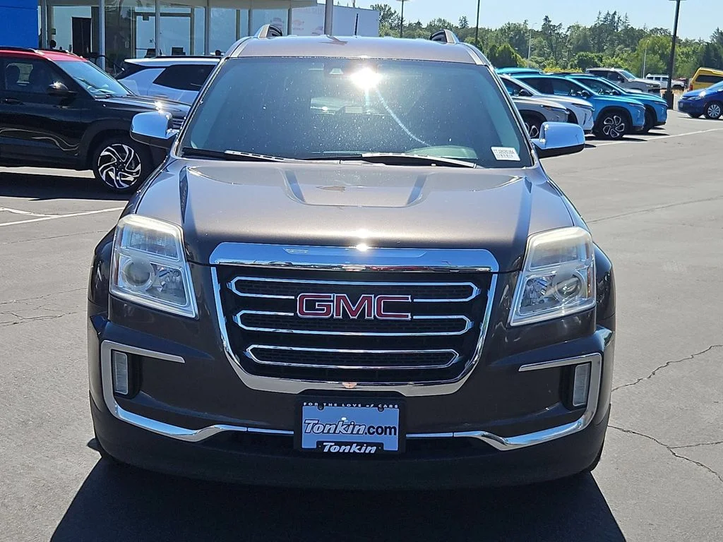Used 2016 Iridium Metallic GMC SLT image 9