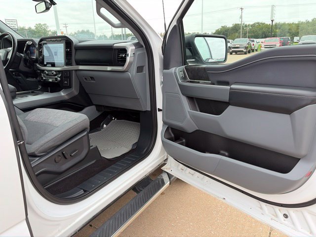 Used 2022 White Ford XL image 47