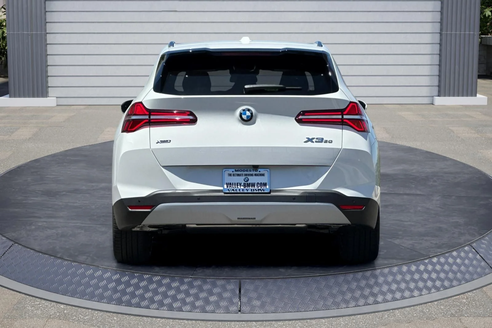 New 2026 Alpine White BMW 30 xDrive image 5