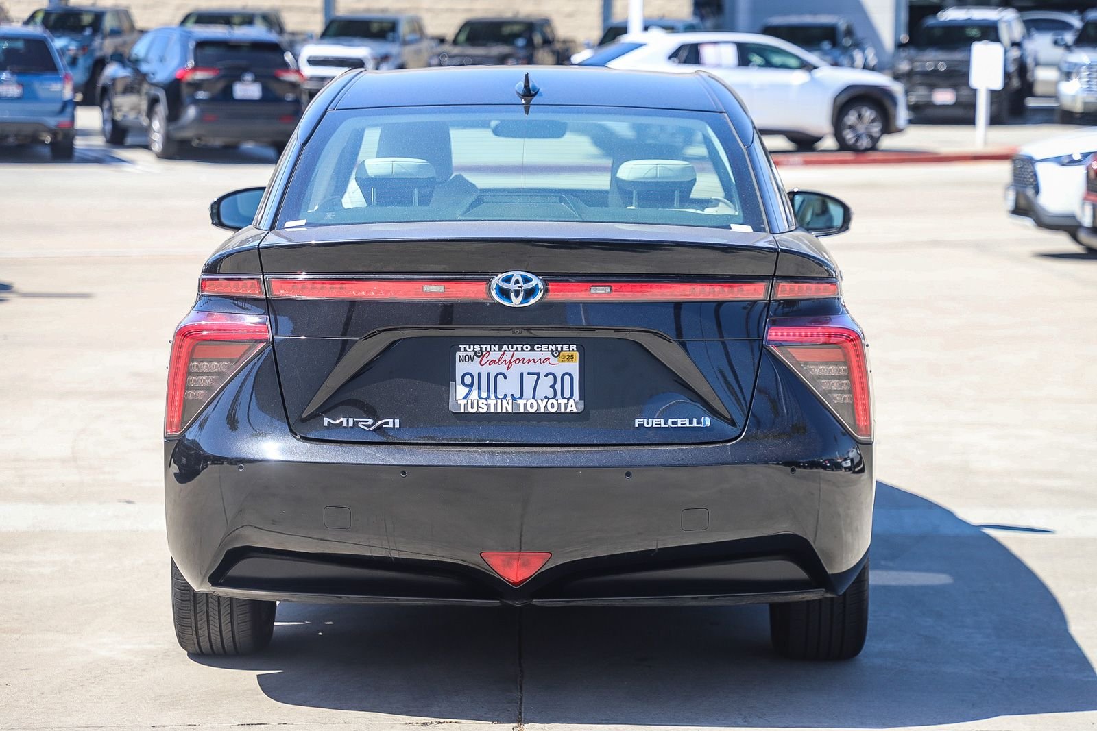 Used 2018 Black Toyota Base image 7