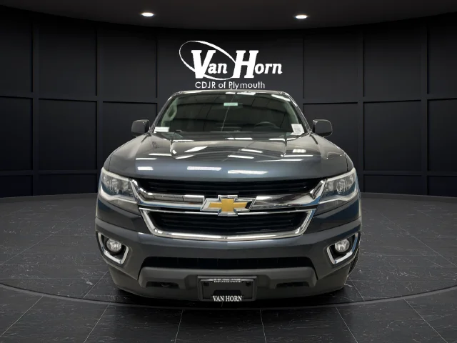 Used 2015 Cyber Gray Metallic Chevrolet LT image 2