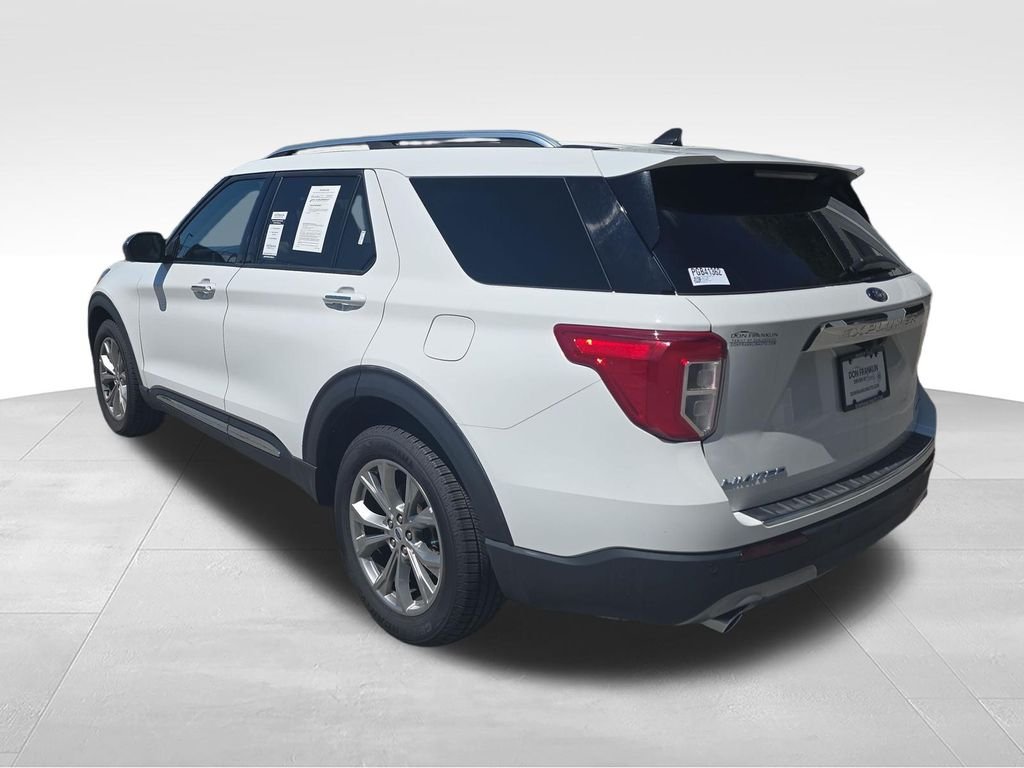 Used 2023 White Ford Limited image 3