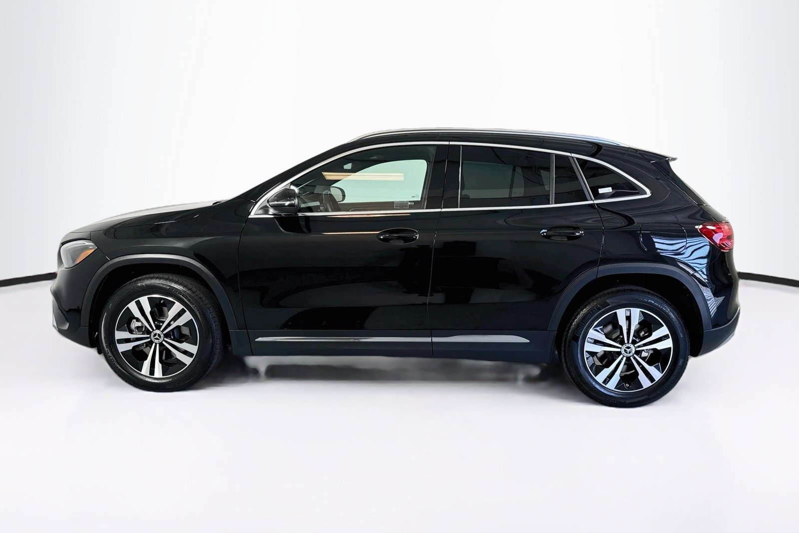Certified Used 2026 Cosmos Black Metallic Mercedes-Benz GLA 250 image 8
