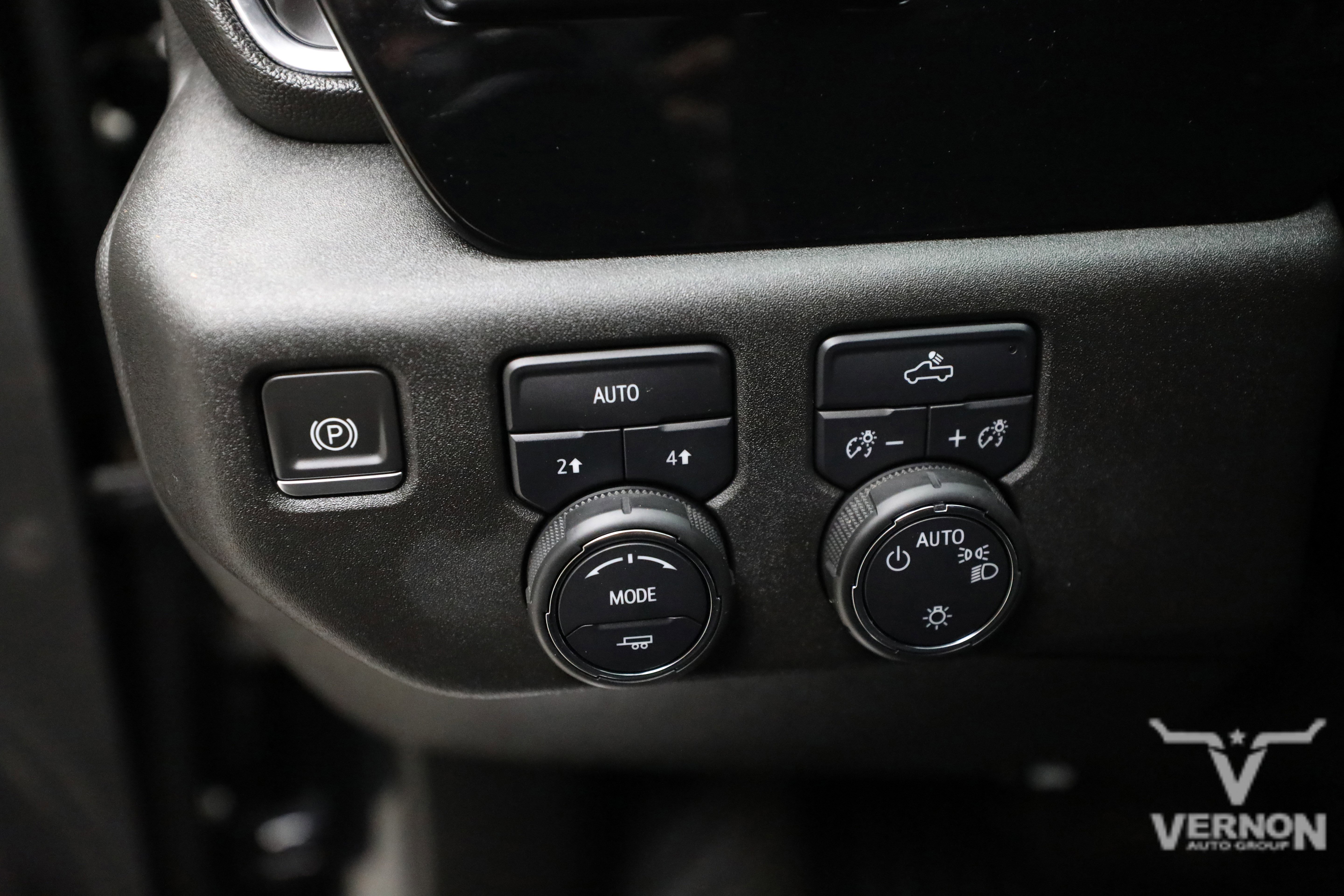 Used 2023 Black Chevrolet Y image 16