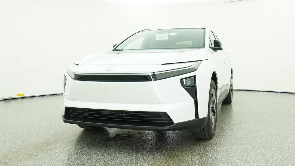 New 2026 Wind Chill Pearl Toyota XLE image 19