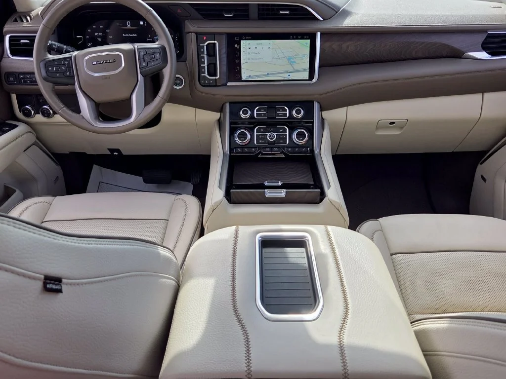 Used 2022 PEARL BEIGE METALLIC GMC Denali image 9