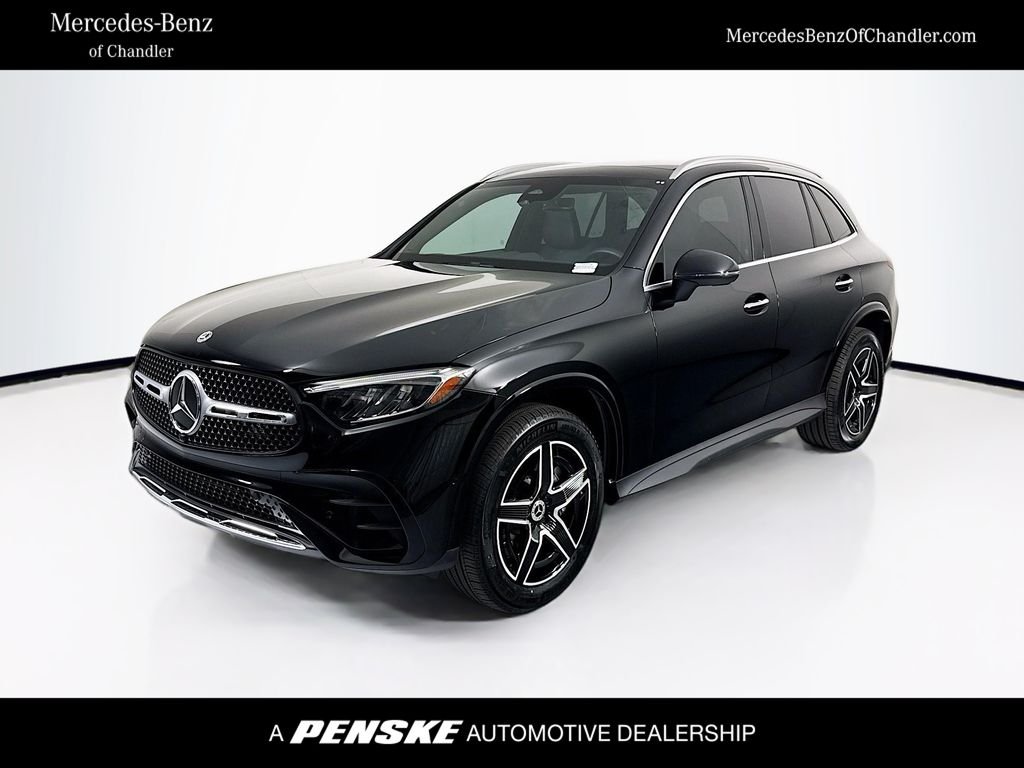 2026 Mercedes-Benz GLC GLC 300's photo