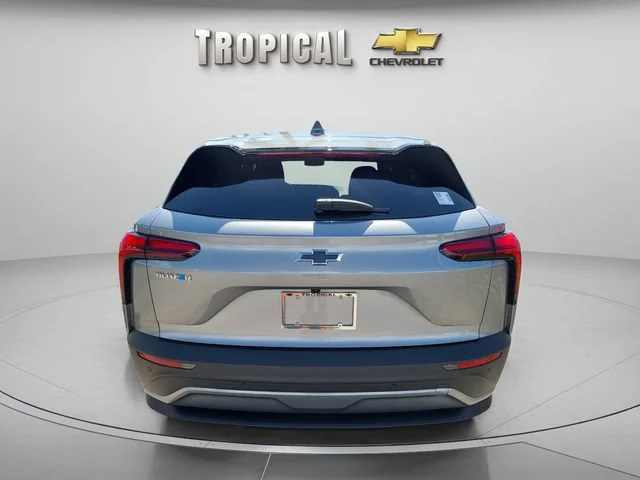 New 2025 Sterling Gray Metallic Chevrolet LT image 4