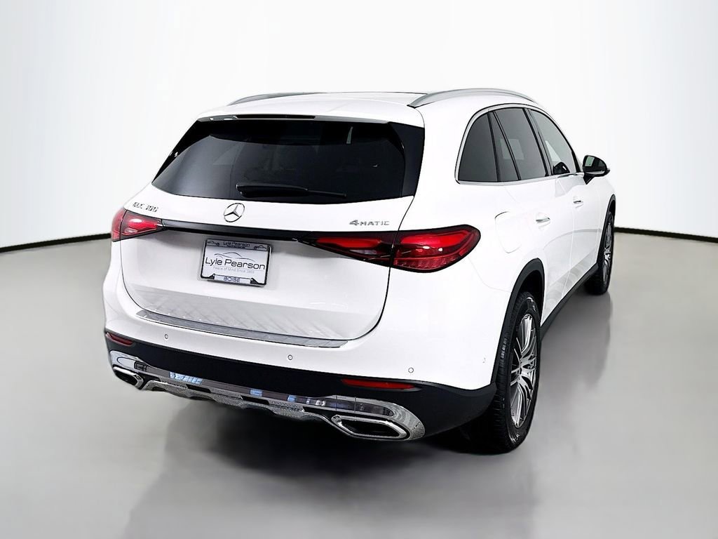 New 2026 Polar White Mercedes-Benz GLC 300 image 40