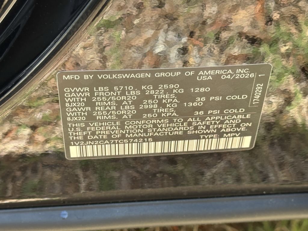 New 2026 Black Volkswagen 2.0T SE w/Technology image 32