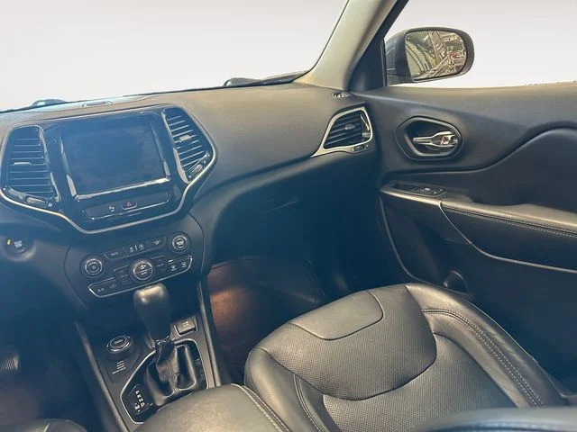 Used 2019 Gray Jeep Limited image 11