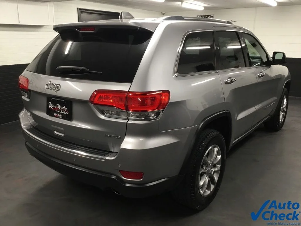 Used 2016 Silver Jeep Limited image 11