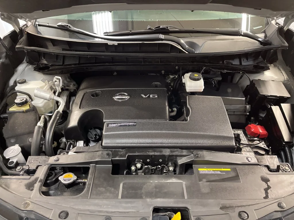 Used 2024 Gray Nissan SV image 12