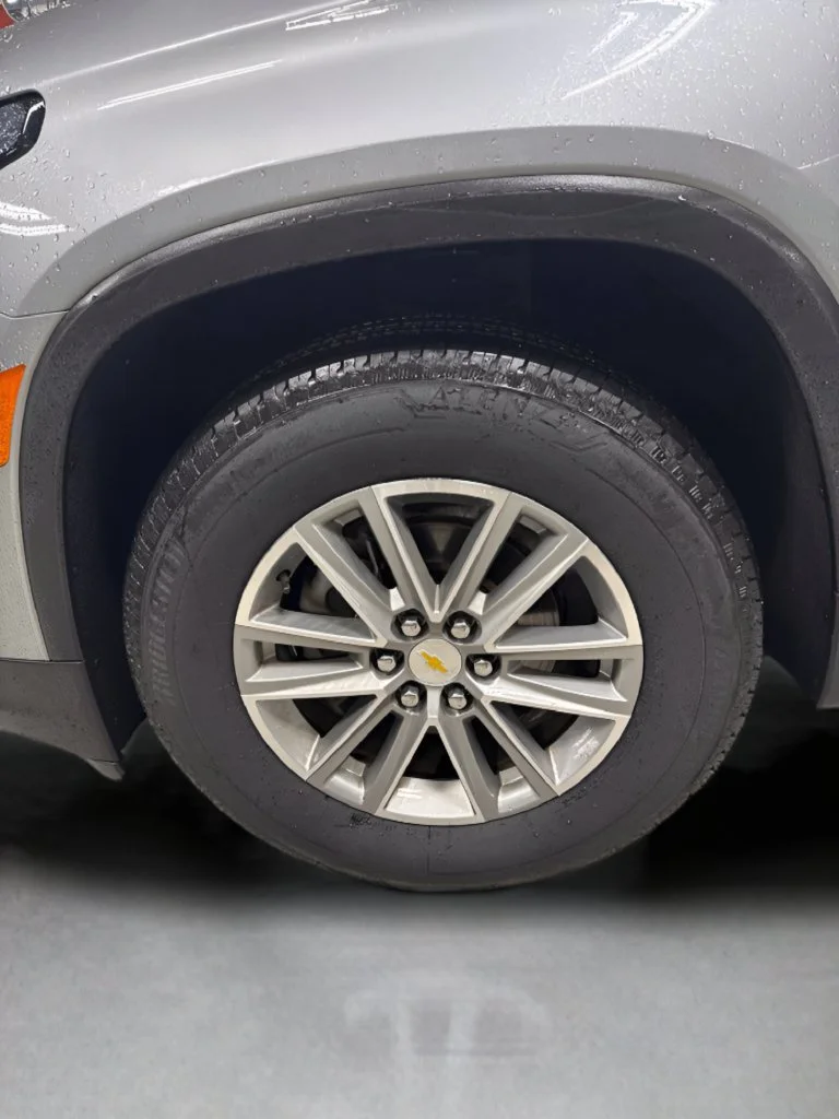2023 Chevrolet Traverse 1LT - Photo 28
