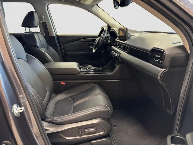 Used 2025 Gray Honda EX-L image 16