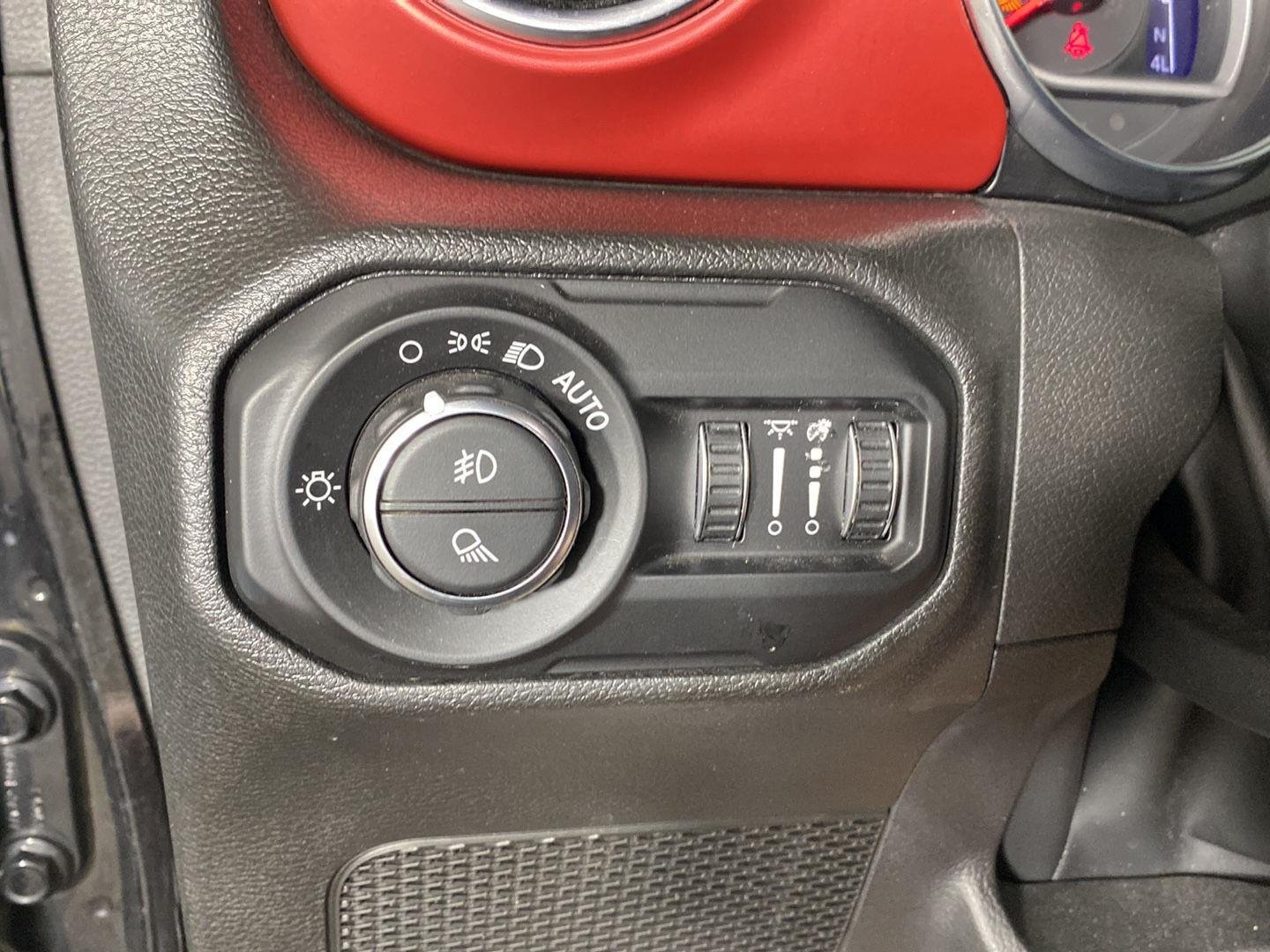 Used 2022 Black Clearcoat Jeep Rubicon image 27