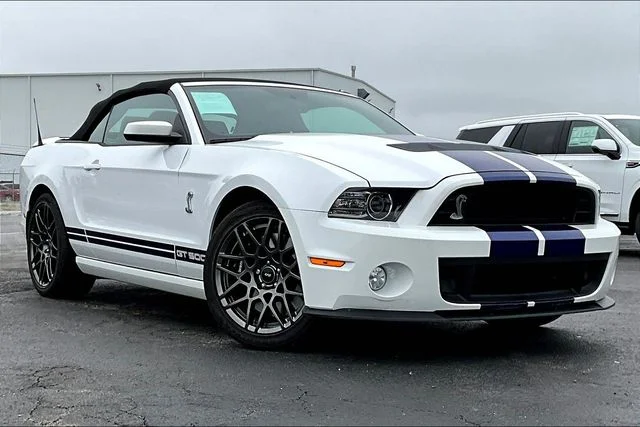 Used 2014 White Ford Shelby GT500 image 2