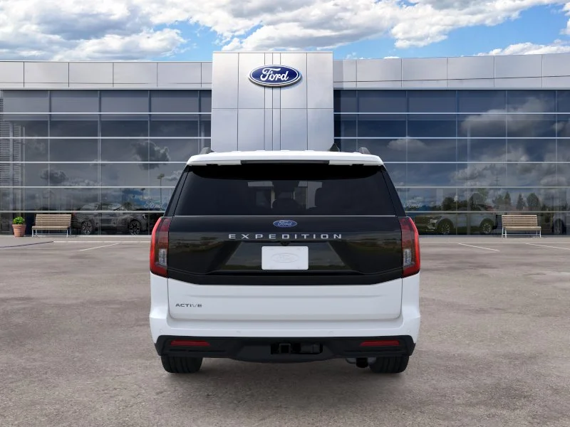 New 2026 Star White Metallic Tri-Coat Ford Active image 5