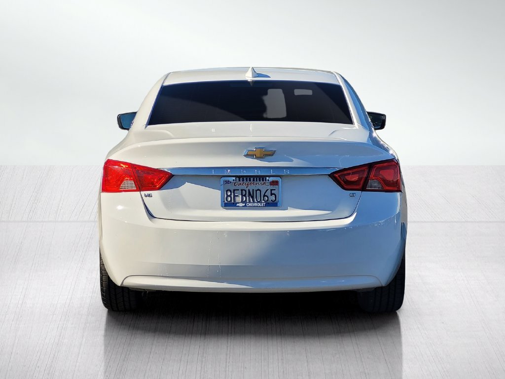 Used 2019 SUMMIT WHITE Chevrolet LT image 10