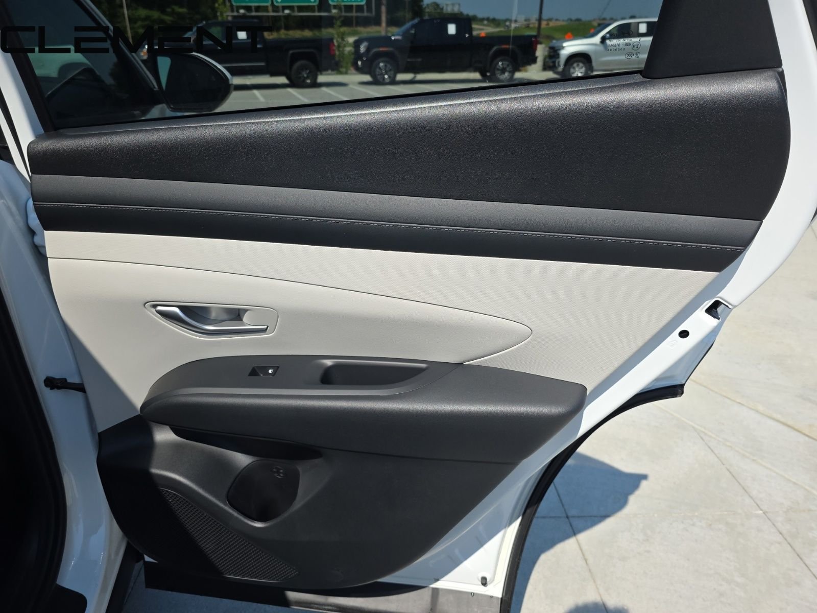 2025 Hyundai Tucson SEL - Photo 32