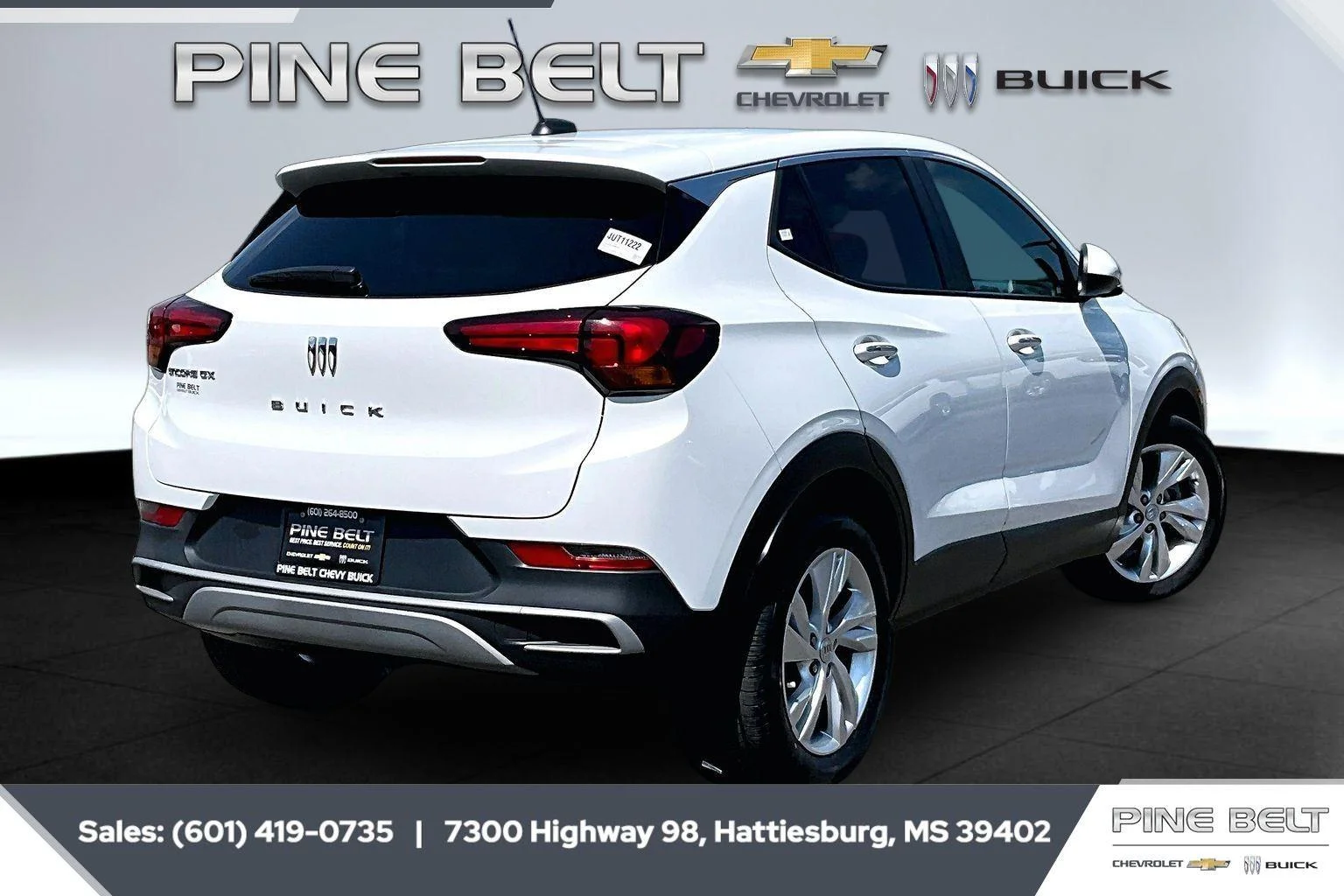 Used 2024 Summit White Buick Preferred image 11