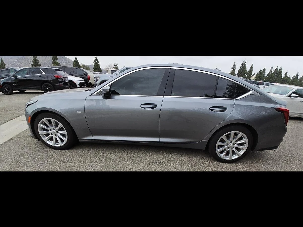 Used 2021 SATIN STEEL METALLIC Cadillac Luxury image 8