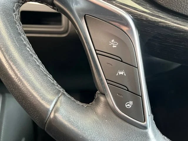 Used 2020 Crystal White Tricoat Cadillac Premium Luxury FWD image 25
