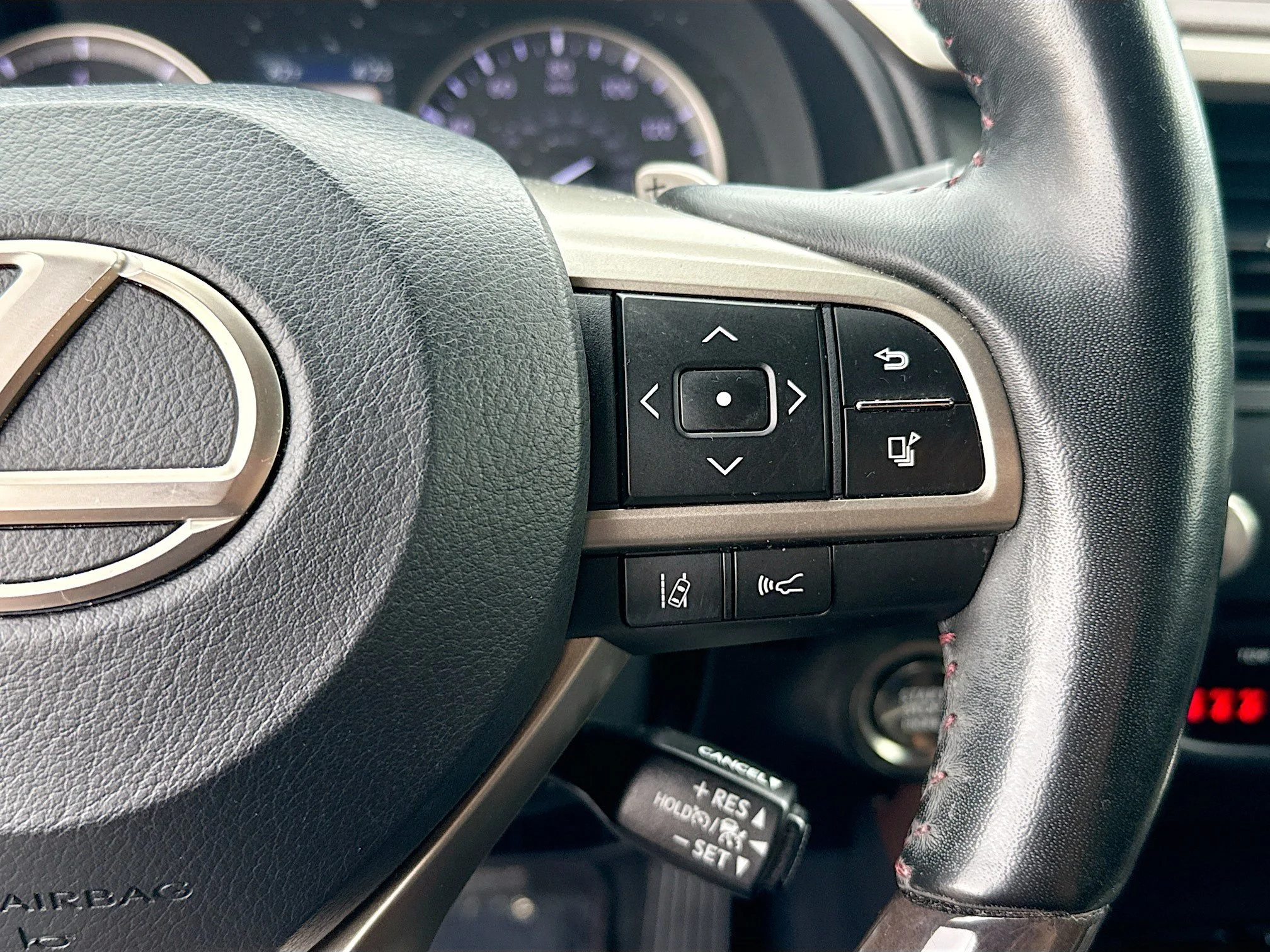 Used 2020 Eminent White Pearl Lexus RX 350 image 40